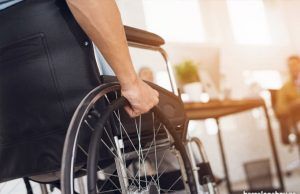 Por qué una silla de ruedas rígida ofrece un mejor rendimiento que una silla de ruedas plegable Silla de ruedas rígida