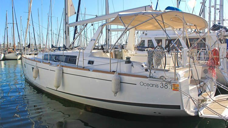 Navegando de Barcelona a la Costa Brava