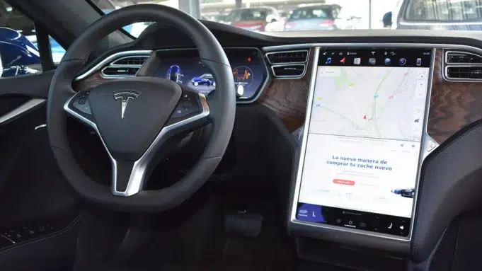 comprar-un-tesla-de-segunda-mano-en-tarragona ¿Merece la pena comprar un Tesla de segunda mano?