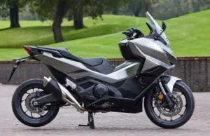 Forza 750 2025, la excelencia del maxiscooter más lujoso de Honda Forza 750 2025 de Honda