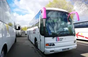 Cómo alquilar autobuses y minibuses en Barcelona Alquiler de autobuses en Barcelona