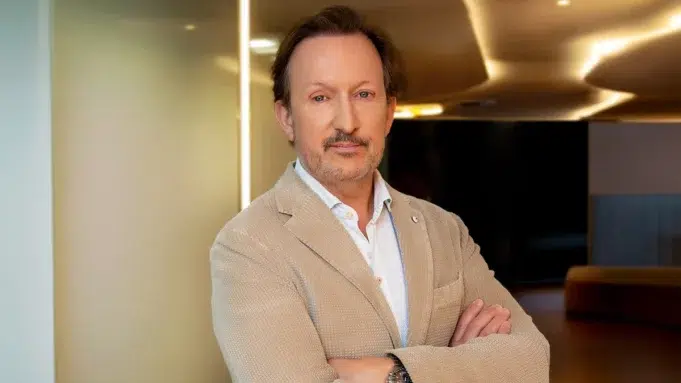 rinoplastia-barcelona Rinoplastia en Barcelona. Dr. Arcas